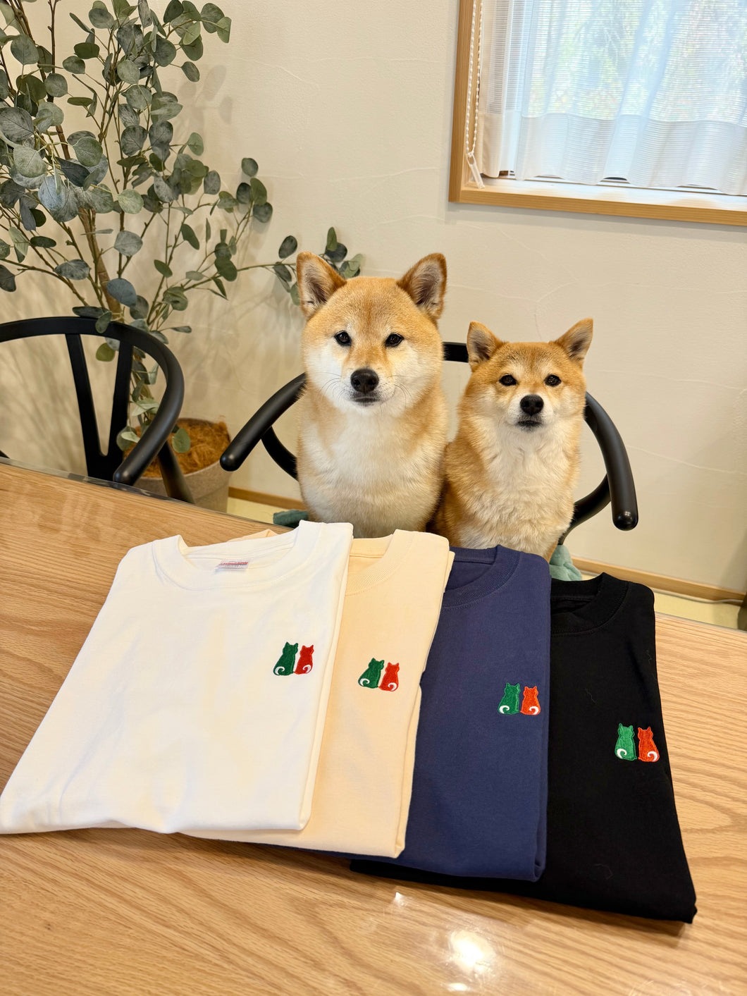 【受注生産！】ふくとむのシルエット刺繍Tシャツ